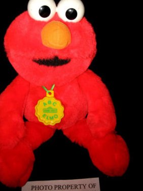 Sesame street Elmo Hasbro 1993 singing alphabet Elmo Doll with batteries rare