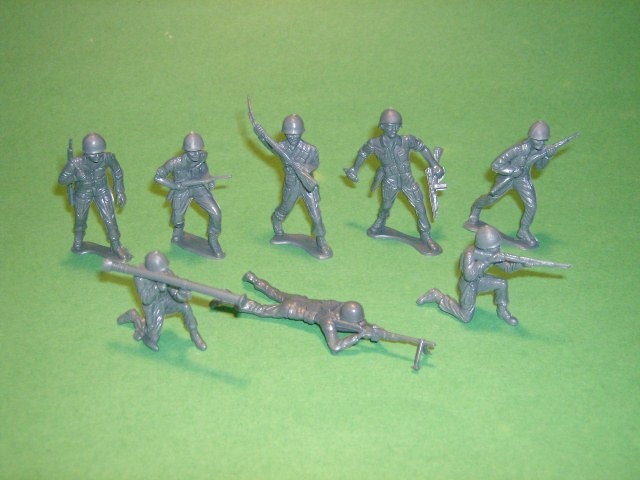 Thumbnail of MPC Recast 36 WWII Grey Plastic American Soldiers Set