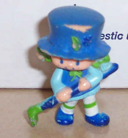 Thumbnail of Strawberry ShortCake blueberry muffin PVC figure Kenner