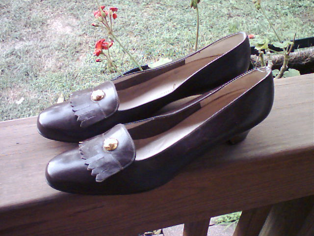 Ferragamo 10 AAA Chocolate Brown Leather Shoes Pumps New :  women signature elegant signed