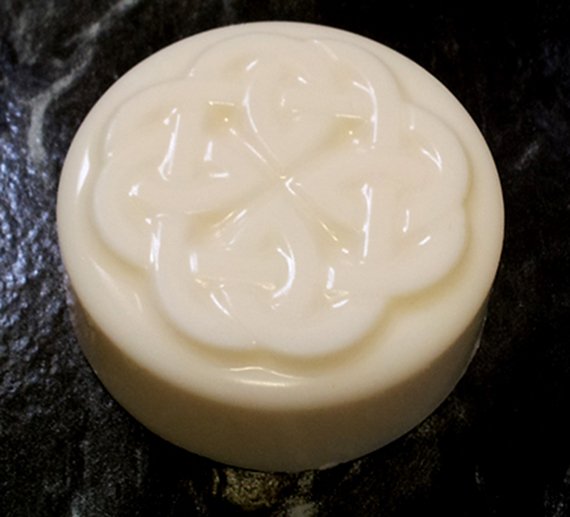 Handmade Round 1.5 oz Mini Guest Soaps Celtic Knot.Choose Your Soap Base & Scent