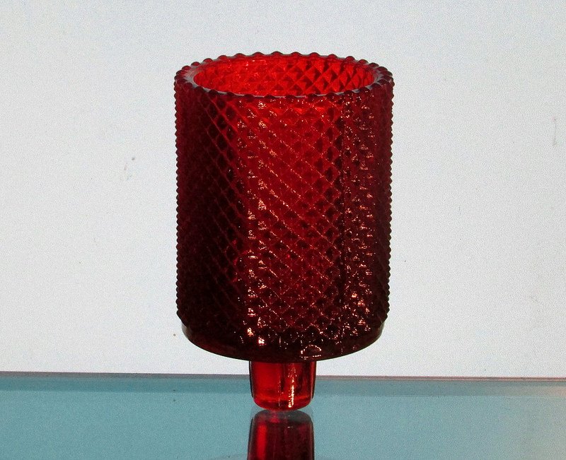 Home Interiors Peg Votive Candle Holder Red Diamondpoint Barrel