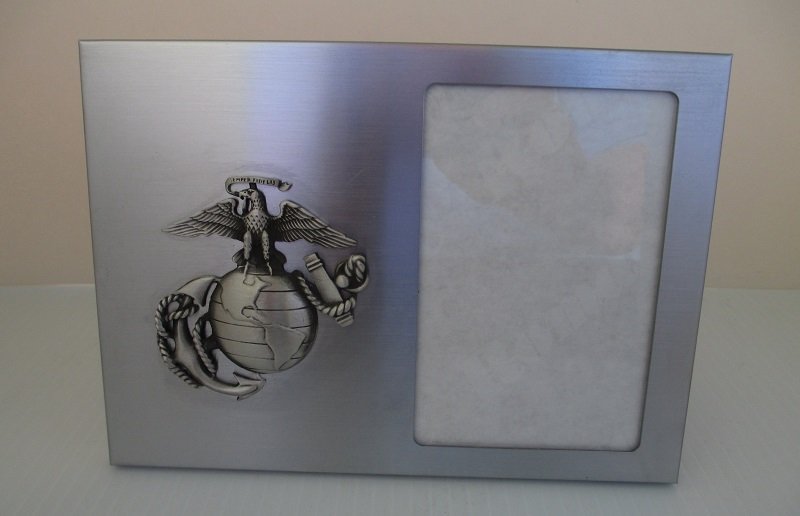 PrestoMart U.S. Marines Picture Frame, 5 x 7 for a 2.75 x 4.25 photo