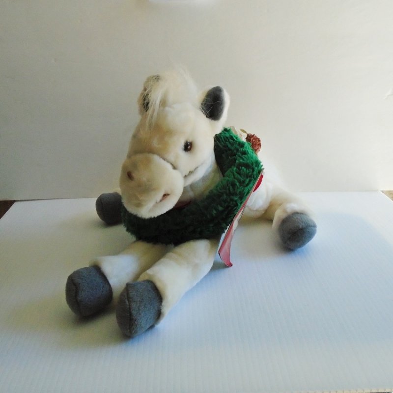 wells fargo plush horses