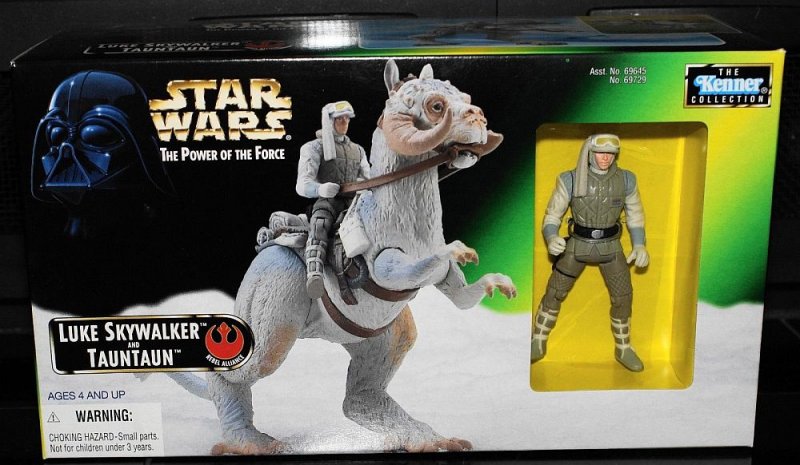 luke skywalker inside tauntaun