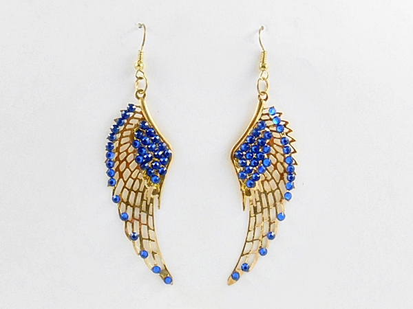 If casual bling is your thing, these blue and gold wing earrings belong in your jewelry collection today!