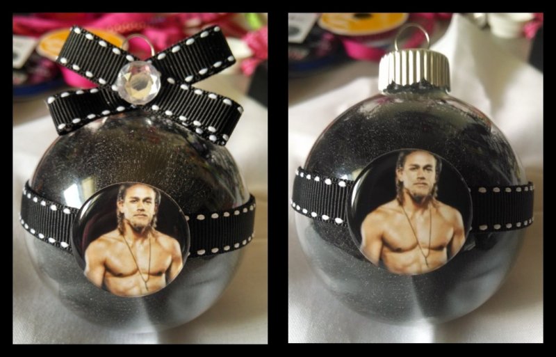 sons of anarchy soa round ornament b2 glass or plastic sons of anarchy christmas ornament