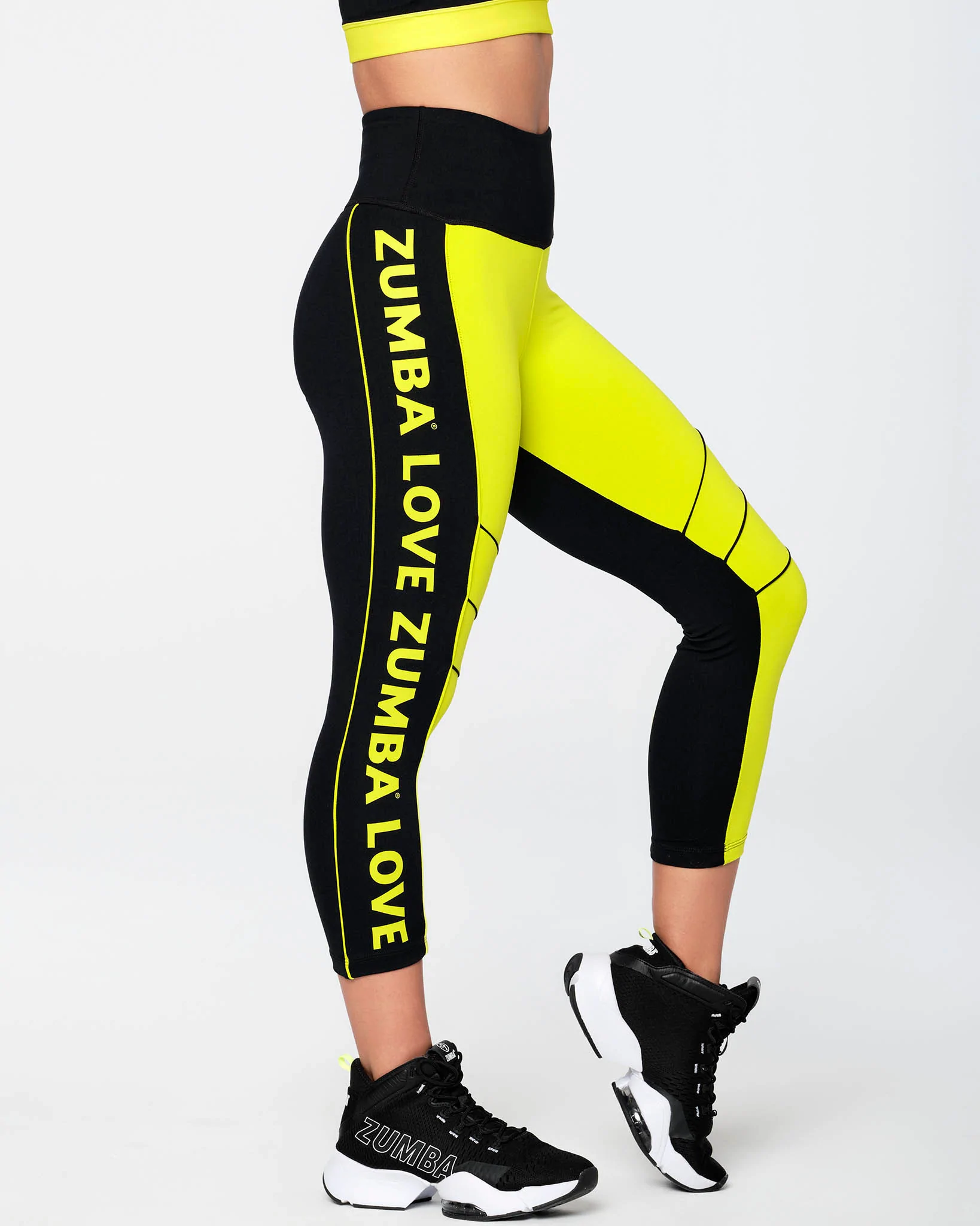 Mesh Panel Capri Leggings - Zumba Shop SEA