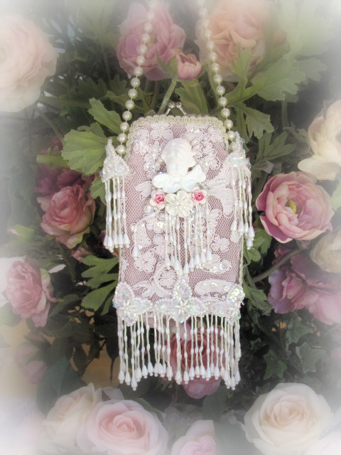 Image 0 of Beaded Cherub Eyeglass Purse