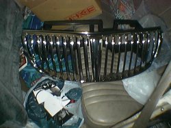 Thumbnail of 1998-2002 LINCOLN TOWN CAR GRILLE CHROME