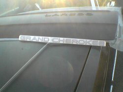 Thumbnail of 2001 jeep grand cheerokee laredo right front door moulding