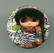 Thumbnail of Blythe 3cm Pin Badge Button #004 (B0112)