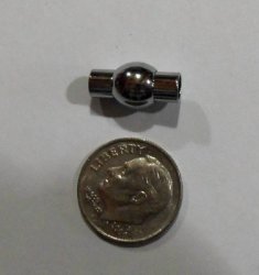 Thumbnail of 3.2mm ball in the center magnet set in Bright Silver alloy