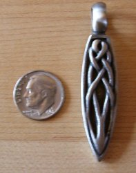 Thumbnail of Celtic Knot on Shield with large bail 