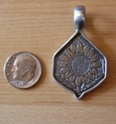 Thumbnail of Engraved Sunflower with large bail 