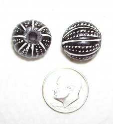 Thumbnail of Black & White Medium Round about 13mm, photo shows top and side views