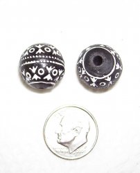 Thumbnail of Black & White Medium Round about 13mm, photo shows top and side views