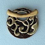 Thumbnail of SakiBrTog101 - Saki bronze round decorated toggle - Thailand