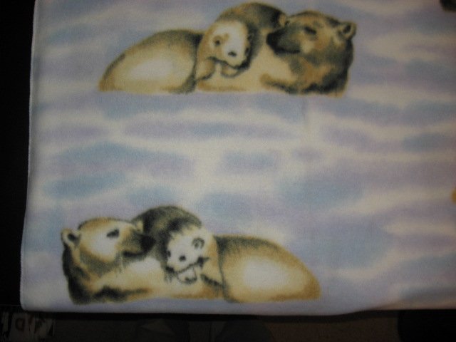 Mother and cubs Polar Bears fleece blanket throw