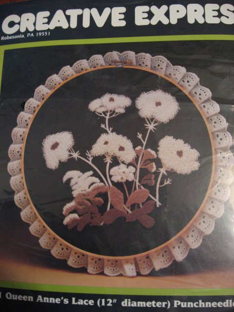 Image 0 of Queen Anne's Lace Creative expressions punchneedle Kit 12