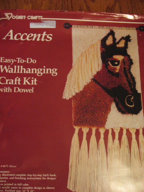 Image 0 of Horse latch hook Wall Hanging Kit 12