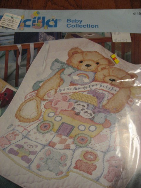 Bucilla Noah's Ark teddy bears pre quilted crib cover Cross stitch Kit