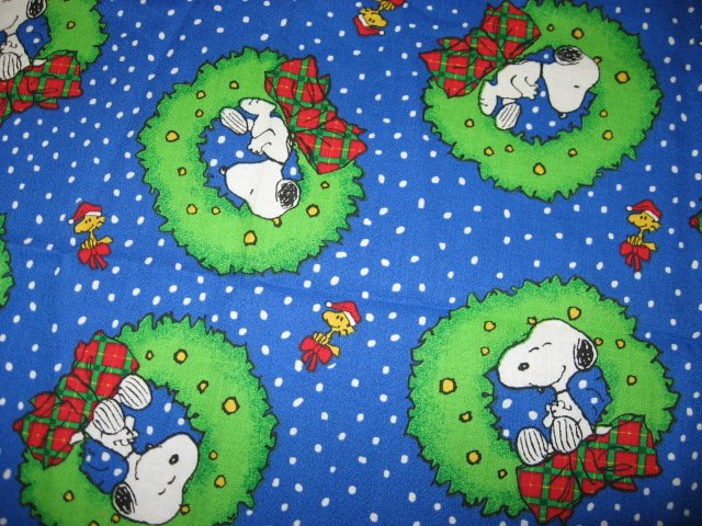 Image 0 of Snoopy Woodstock Christmas Wreath Bow Fabric Fat Quarter 1/4 yard 