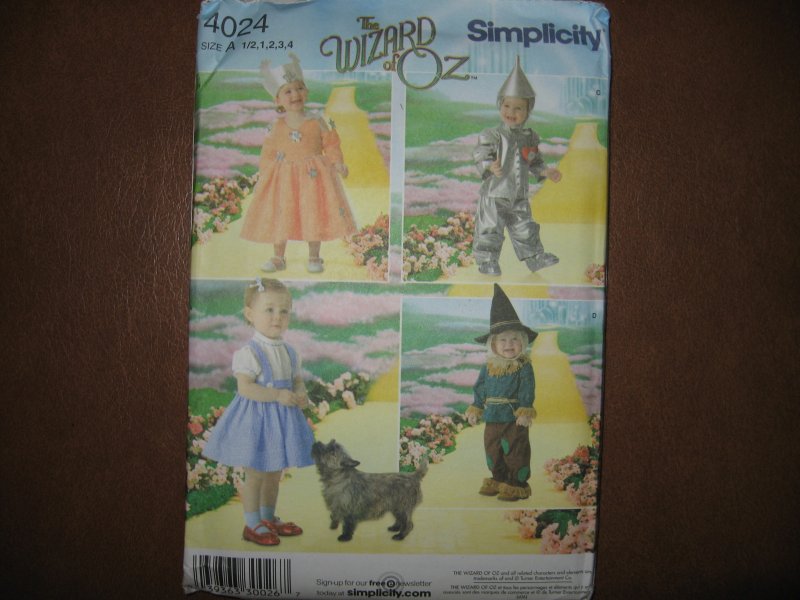 Simplicity 4024 Toddlers Wizard of Oz Costumes Sewing Pattern Uncut