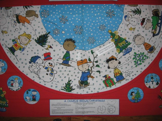 charlie brown peanuts gang 2 christmas tree skirt cotton charlie brown peanuts gang 2 christmas tree skirt cotton
