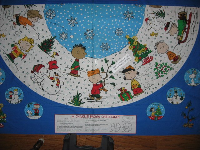 Image 0 of Charlie Brown Peanuts Gang 2 Christmas tree skirt cotton panels Unfinished U sew