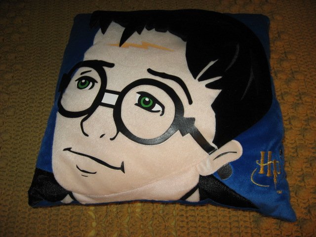 Image 0 of Harry Potter face on blue collectible Pillow 