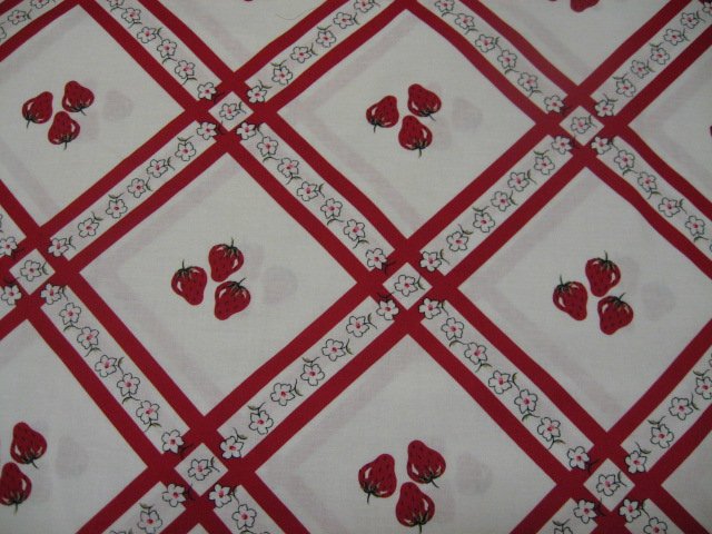 Image 0 of Strawberries and flowers pretty cotton fabric to sew