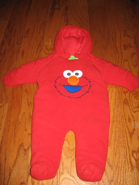 Sesame street Elmo Snowsuit with hood mittens and two zippers for diaper change