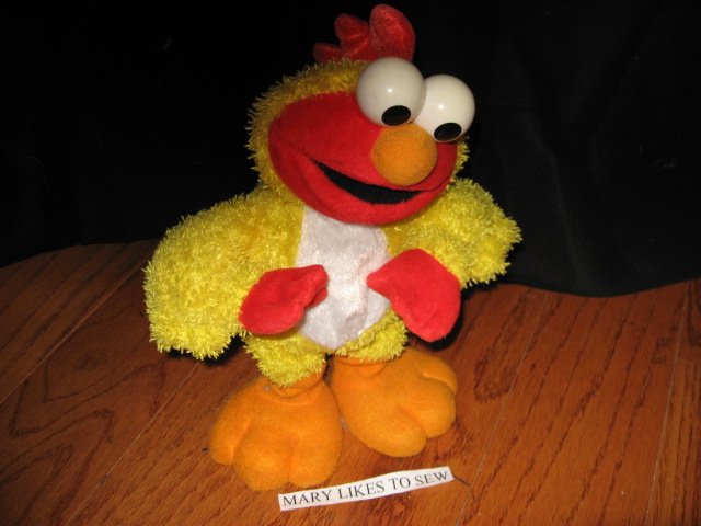 Image 0 of Elmo Chicken dance singing and talking doll 12