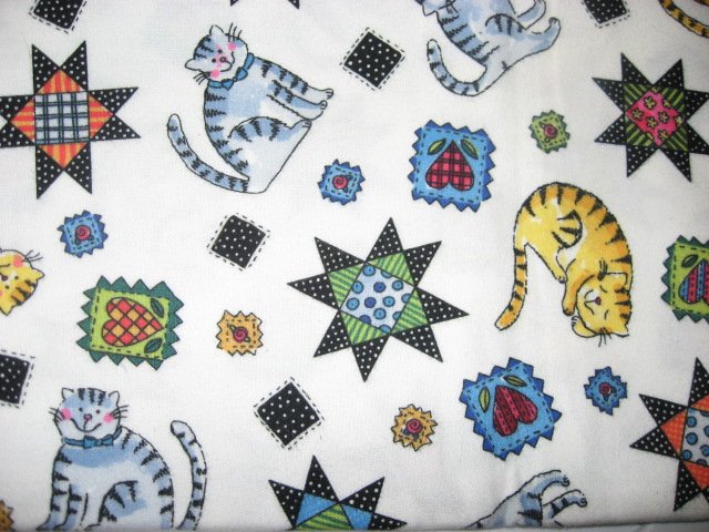 Image 0 of Kittens hearts and quilt patterns on White Flannel blanket for baby 