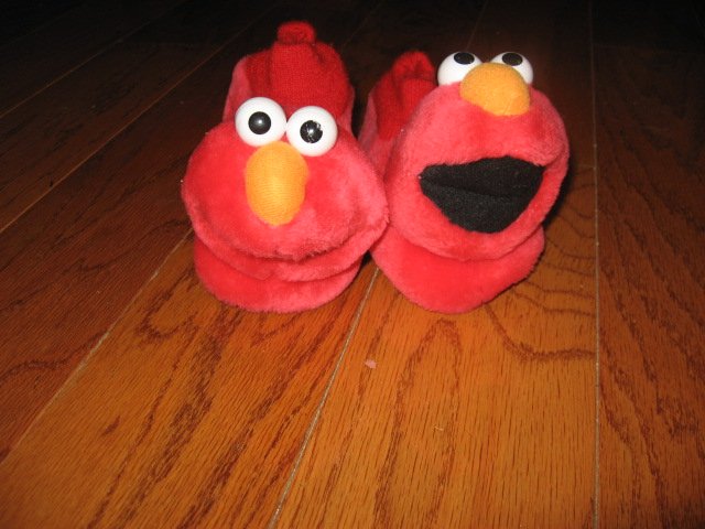 Elmo slippers Size L 9-10 toddler Child