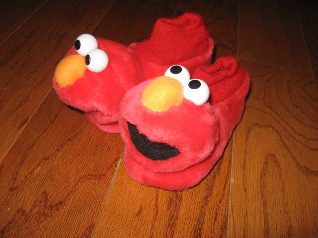 Image 1 of Elmo slippers Size L 9-10 toddler Child