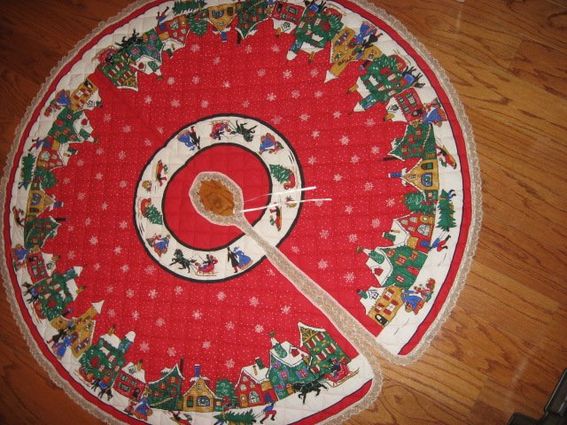Village houses horse and sled 58 Handmade Christmas Tree Skirt with lace edge