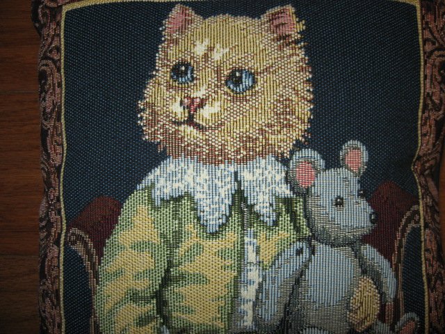 Image 1 of Cat  mouse tapestry pillow Font Leroy 10