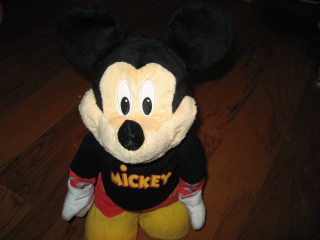 Image 0 of Mickey Mouse 17