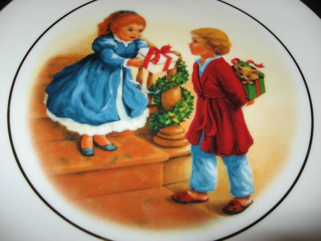 Image 1 of Avon Christmas giving 1984 collector plate.