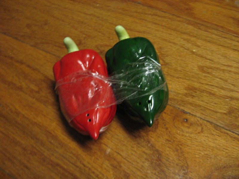 Image 0 of hot peppers vintage Salt and Pepper shakers 4 1/2