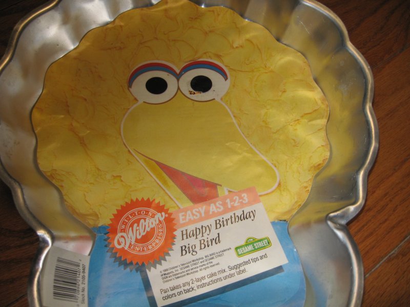 Image 1 of Big Bird cake pan for a two layer cake mix Rare 1988 Brand New