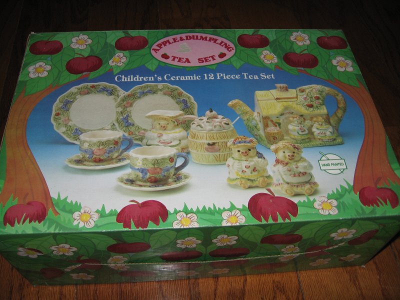 Tea Set Apple and Dumpling Child Ceramic 12 piece Hand Painted