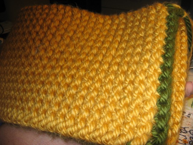 Image 1 of Green Bay PACKERS scarf knitted heavy extra thick chunky yarn 5 feet long