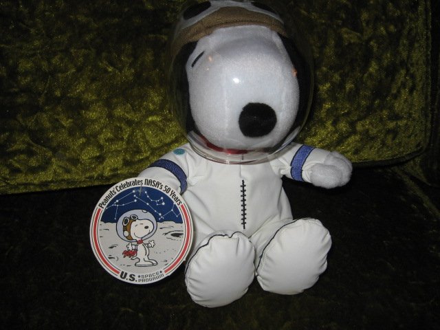 Peanuts Snoopy NASA 50 year astronaut doll new with tag