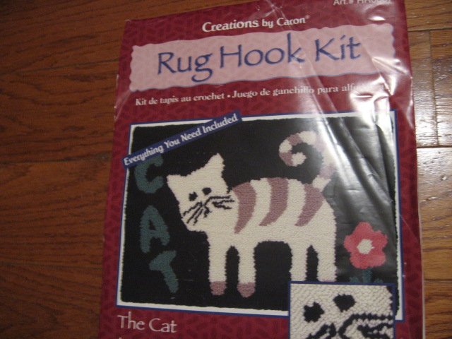 Image 4 of Cat Latch Hook kit yarn rug The Cat 18 X 27 inches new in box   