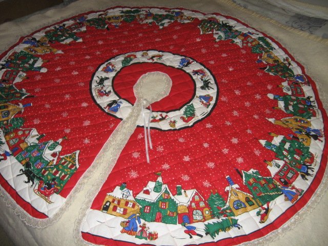 Image 0 of Christmas tree skirt village houses snowflakes Finished lace edge