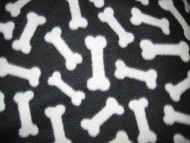 Image 0 of Dog bones fleece blanket for Pet dog, cat, or ferret black 40