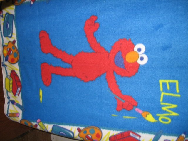 Elmo the painter Sesame Street Very Rare piece Child bed size fleece blanket
